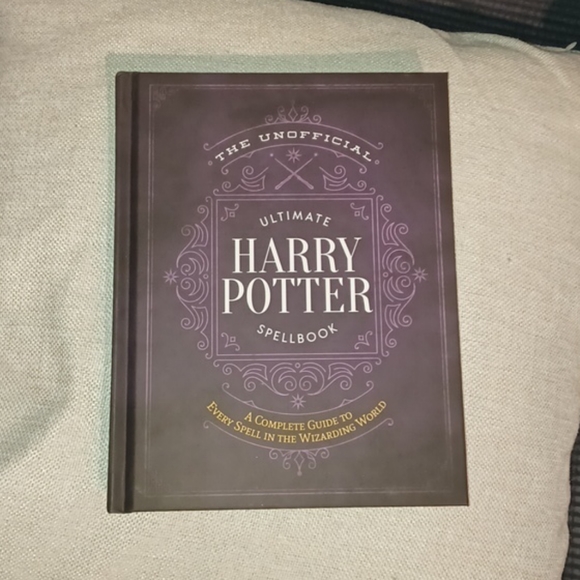 Harry Potter Spellbook - Picture 5 of 5